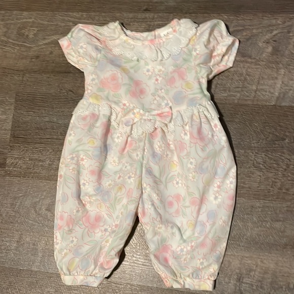 Dior Other - Baby Dior Vintage Pastel Floral jumpsuit size 6 months Eyelet Detail Collar